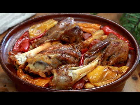 Cooking the lamb in this Turkish way makes it wonderful for a family feast! SO DELICIOUS 😋