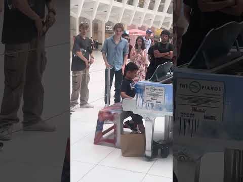 7 years old Playing ❤️Love of My Life by Queen🎹🎼 At Oculus Center NYC