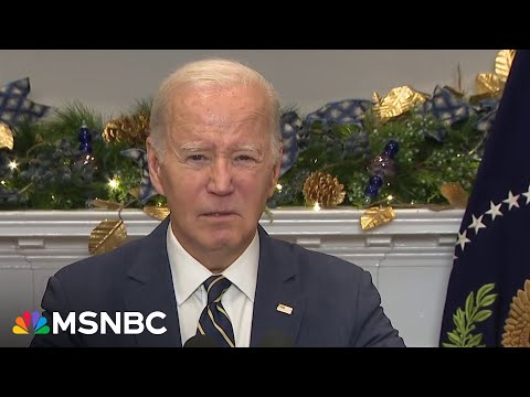 Biden calls on Congress to pass aid package for Ukraine