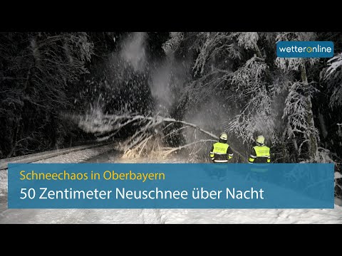 Schneechaos in Oberbayern &ndash; Polizei warnt: &bdquo;Bitte bleiben Sie zuhause&ldquo;