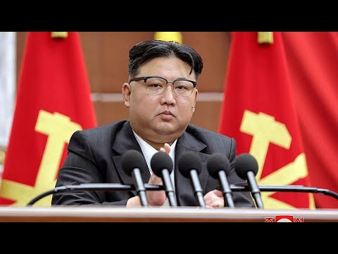 Kim Jong Un appelle &agrave; &quot;une capacit&eacute; de r&eacute;ponse de guerre &eacute;crasante&quot;