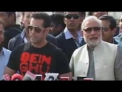 Salman flies kites with Modi, praises him, but no clear endorsement