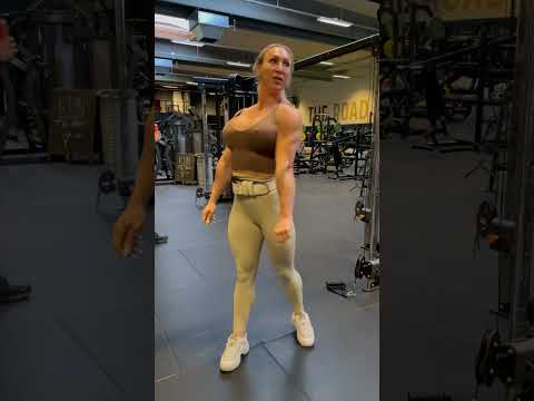 IFBB PRO Modesta Halby delts workout