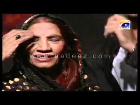 YouTube - Atif Aslam - Lambi Judai - tribute to Reshma.flv