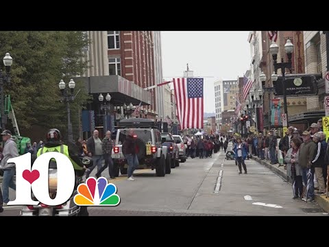 Hundreds turned out for drizzly Veterans Day Parade in downtown Knoxville