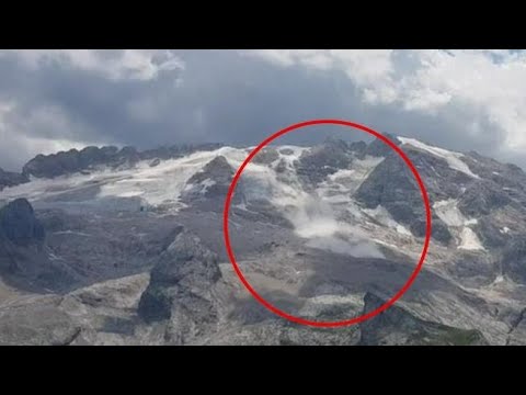 Marmolada, si stacca un seracco di ghiacciaio a Punta Rocca: il video del crollo