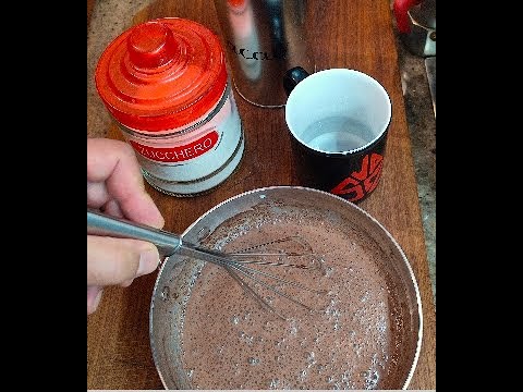 Cioccolata Calda della festa con cacao in polvere