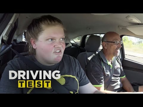 Learner refuses to take instructor's advice | Driving Test Australia