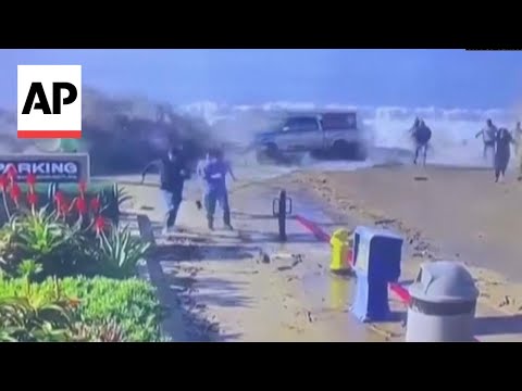 Rogue wave and high surf pound California