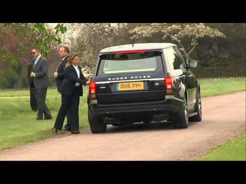 Raw: Obamas' UK Visit Includes Birthday Lunch