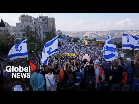 Thousands march to Jerusalem to demand government do more to secure release of hostages