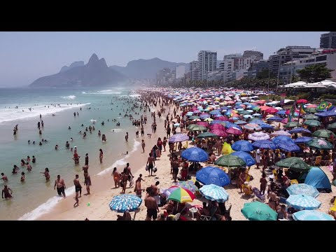 'Worse and worse': Brazilians in Rio react to spring heatwave | AFP