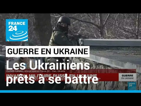 &Agrave; Kiev, les ukrainiens se pr&eacute;parent &agrave; prendre les armes face &agrave; la Russie &bull; FRANCE 24