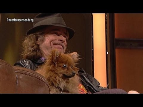 Helge mit Hund im Talk - TV total