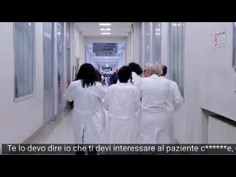 &laquo;Stupidi, camerieri, cogl..&raquo;. Gli insulti della professoressa agli specializzandi