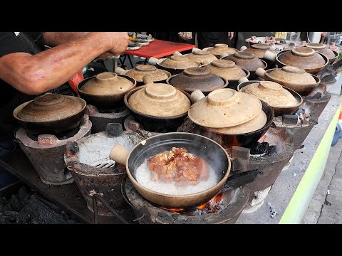 Charcoal Claypot Chicken Rice - Malaysian Street Food