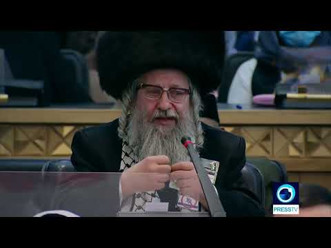 Rabbi Weiss speaking at the &ldquo;Consultative Conference on Palestine&rdquo; on December 23 in Tehran.