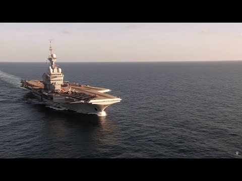 Aircraft carrier Charles de Gaulle, a giant of the seas