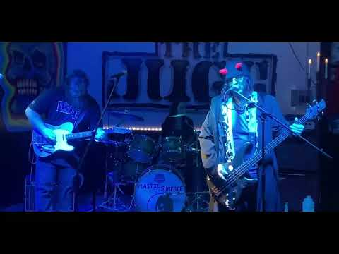 Rise (live) by Plastic Sunface at The Jugg on Teall Ave.11-17-2023