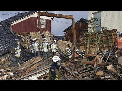 Terremoto in Giappone: ancora centinaia di dispersi, salvata una donna sotto le macerie da 72 ore