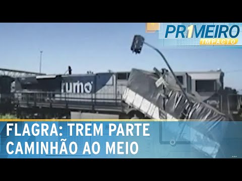 Carreta tenta atravessar linha e &eacute; partida ao meio por trem | Primeiro Impacto (04/01/24)